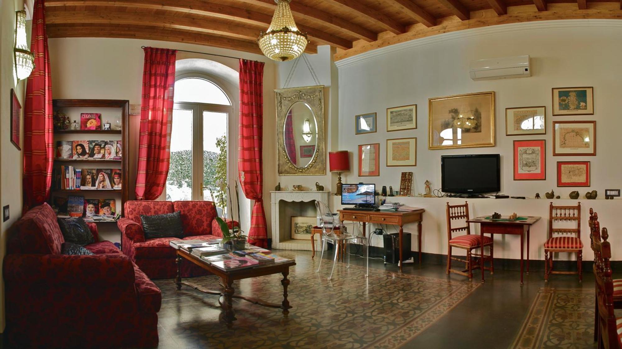 La Peonia Boutique B&B กาญารี ภายนอก รูปภาพ